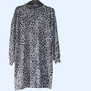 COPY - COPY - Suzy Shier animal print turtleneck sweater dress size XXL